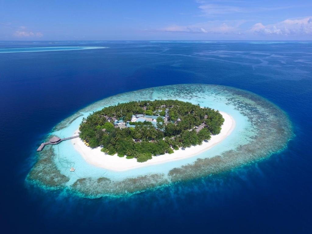 DHAWA IHURU Beach Front Villa