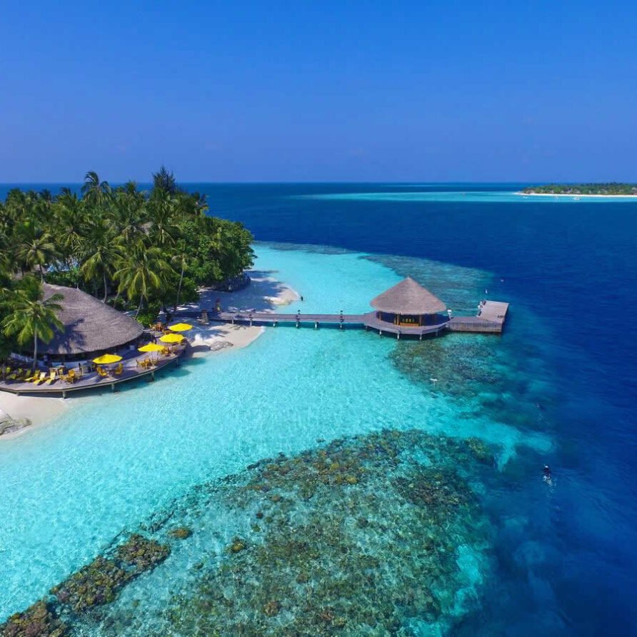 DHAWA IHURU Beach Front Sunset Villa